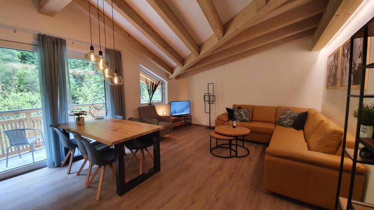 Alpen Appartements Viehhofen - Incl Sommercard Zell Am See フィーホーフェン エクステリア 写真