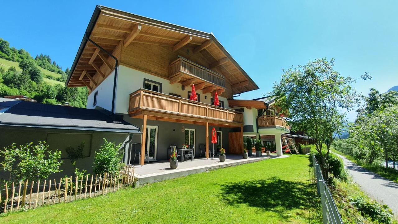 Alpen Appartements Viehhofen - Incl Sommercard Zell Am See フィーホーフェン エクステリア 写真