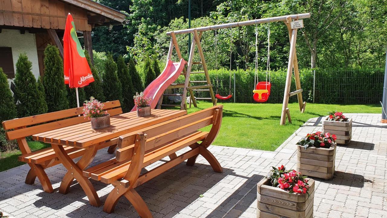 Alpen Appartements Viehhofen - Incl Sommercard Zell Am See フィーホーフェン エクステリア 写真