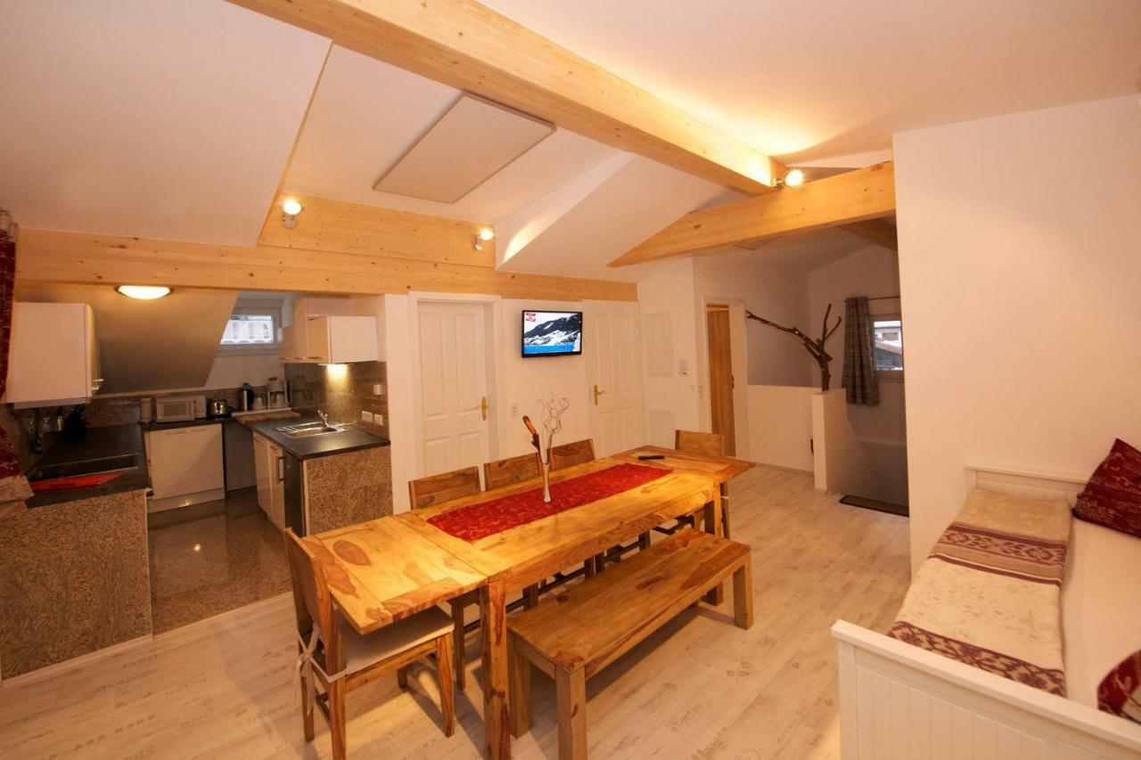 Alpen Appartements Viehhofen - Incl Sommercard Zell Am See フィーホーフェン エクステリア 写真